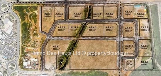 Commercial Land for sale in Cascavelle 