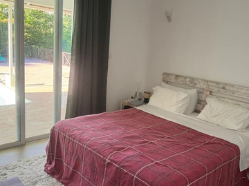 5 Bedroom Villa