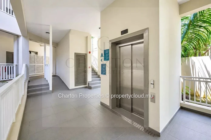 Appartement de 3 chambres en suite avec un vaste balcon à Pereybère