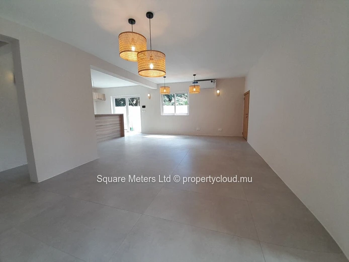 Beautifully Renovated 4-Bedroom Coastal Villa with Private Pool & Rooftop – Walking Distance to Trou aux Biches Beach (Sole Mandate)