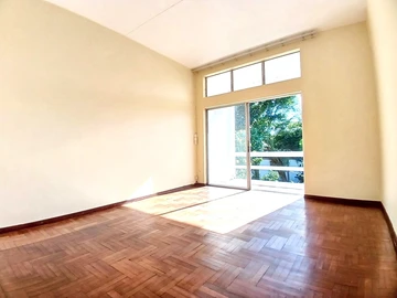 8 Bedroom House