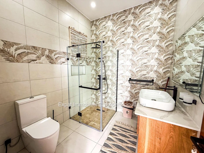 Exceptional Villa With Generous Spaces – Péreybère