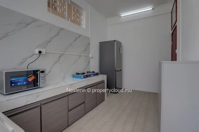 Maison fraîchement rénovée avec vue panoramique sur Port-Louis & les montagnes