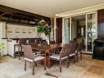 4 Bedroom Villa