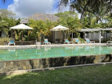 5 Bedroom Villa