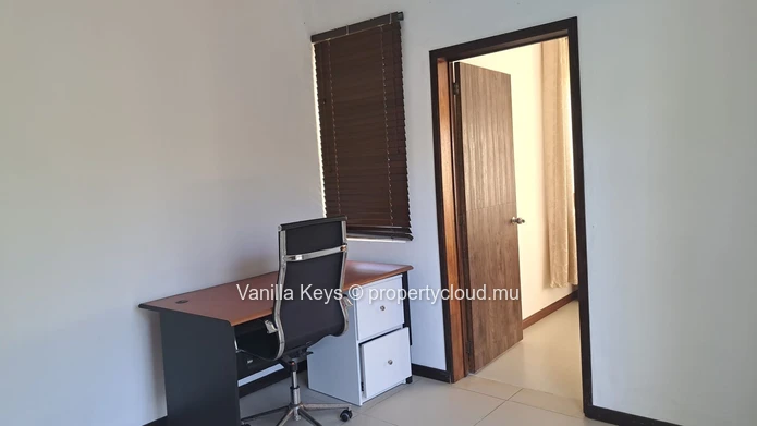 Exceptional 4-bedroom villa with pool, on long term rental in Petite Rivière Noire