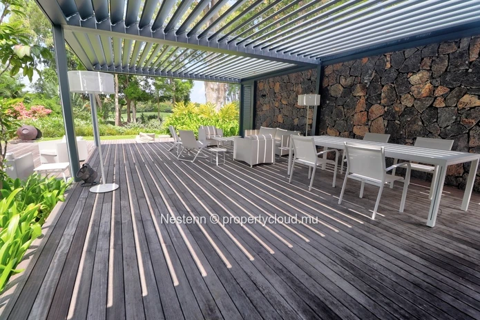 Villa d'exception sur le Domaine d'Anahita : Une fusion de luxe et d'élégance naturelle