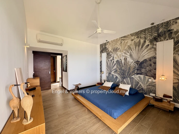 FOR SALE - Exceptional Private Villa with Uninterrupted Panoramic Views in Black River