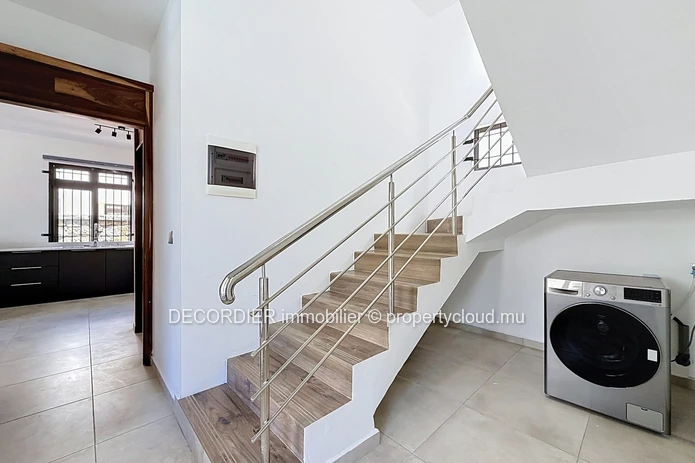 Contemporary elegance in the heart of Pereybère