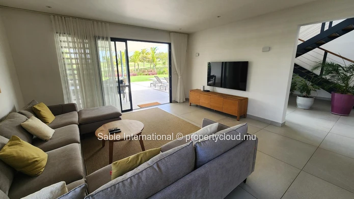 Villa de luxe avec piscine privée à Roches Noires! Entièrement meublée.