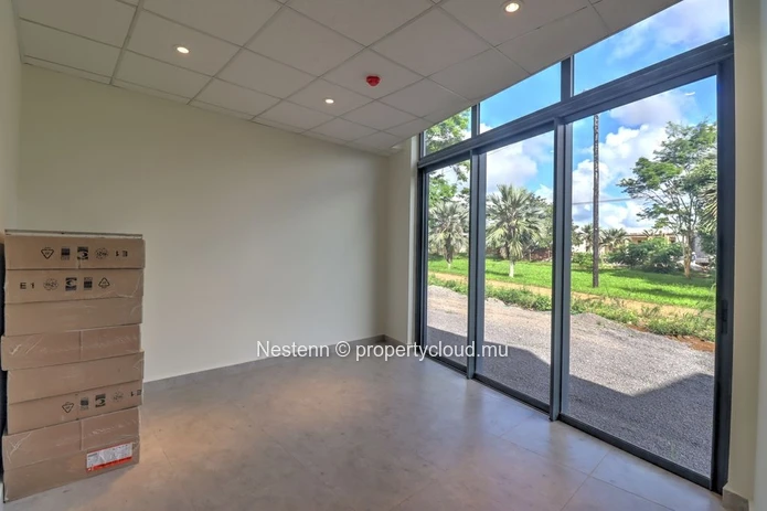 Immeuble emblématique au Vivea Business Park