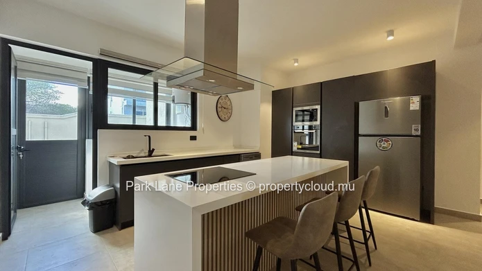 Appartement spacieux au rez-de-chaussée de 3 chambres avec terrasse et plunge pool à Tamarin