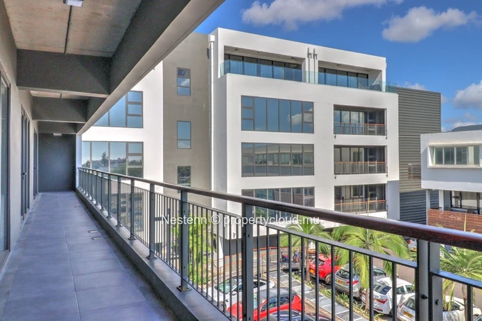 Customisable office space 