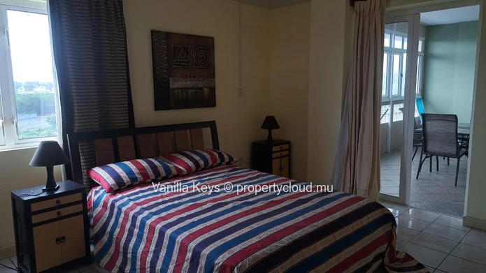 Appartement meuble et equippe (150 m2) a vendre  à Quatre Bornes, Prix Rs (neg)