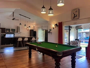 5 Bedroom Villa
