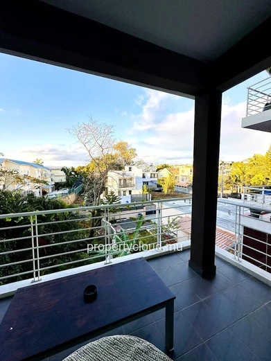 Flic en Flac superbe appartement 3 chambres avec piscine, ascenseur et belle terrasses