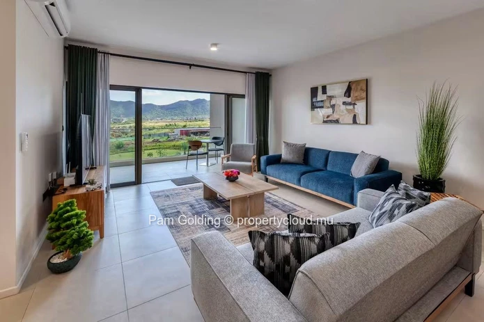 Verdant Garden: Modern Apartments for Sale in a Green Setting