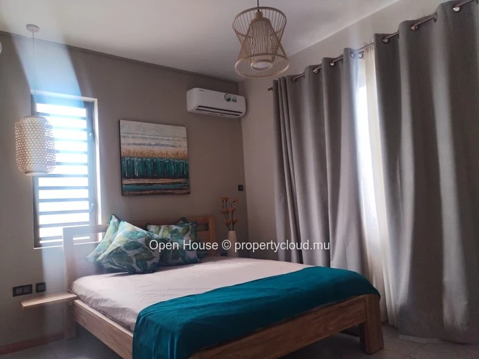 Villa 4 chambres avec piscine privée à vendre à Flic en Flac