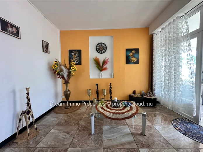 Spacieuse Villa Familiale Proche Mer Au Cœur De Flic En Flac – Ile Maurice