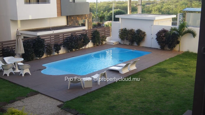 Appartement à vendre à Flic-En-Flac -Vue piscine