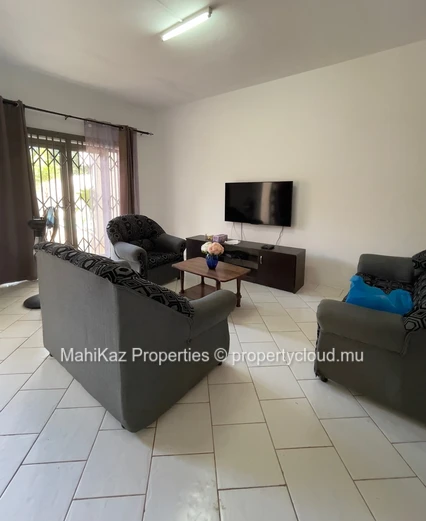 Luxurious Villa for Rent in Flic en Flac, Mauritius – Elegant Coastal Living with Sea & Mountain Views