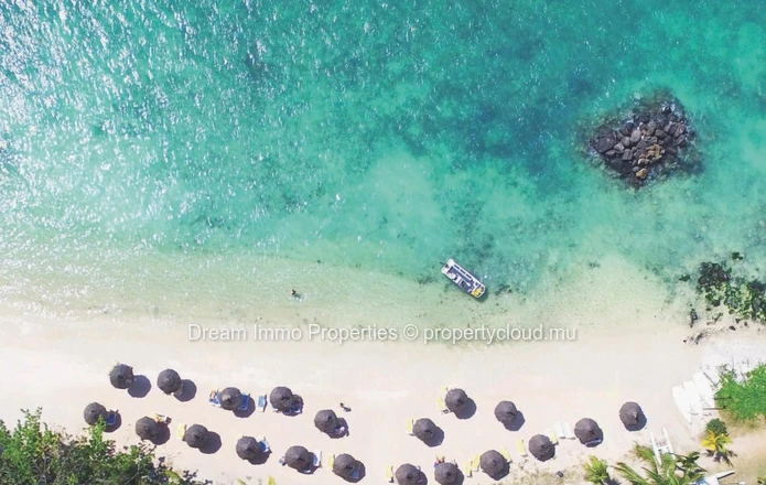 Unique villa 4 chambres avec accès plage & services hôteliers à Trou aux Biches – Ile Maurice