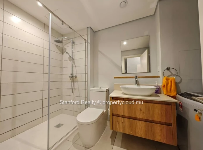 Apartment for Rent - 2 Bedrooms, Cascavelle, West