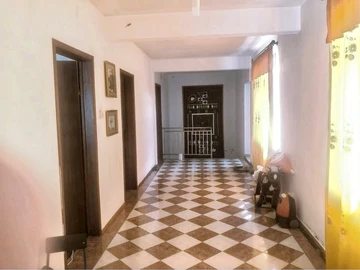 10 Bedroom Villa