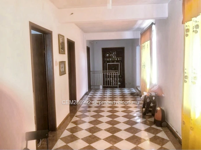 Deux maisons + pépinière à vendre - Quatre Cocos