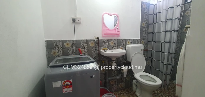 2 apartments+ 2 studios for sale in the heart of Candos