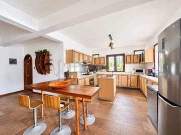 4 Bedroom Villa