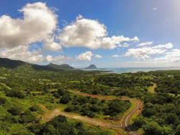 Residential land for sale in a breathtaking location with a feel of Africa. Experience the pristine charm of the west...