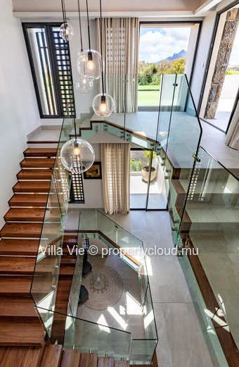 Beau Champ - Luxueuse villa de 5 chambres avec vue sur le golf