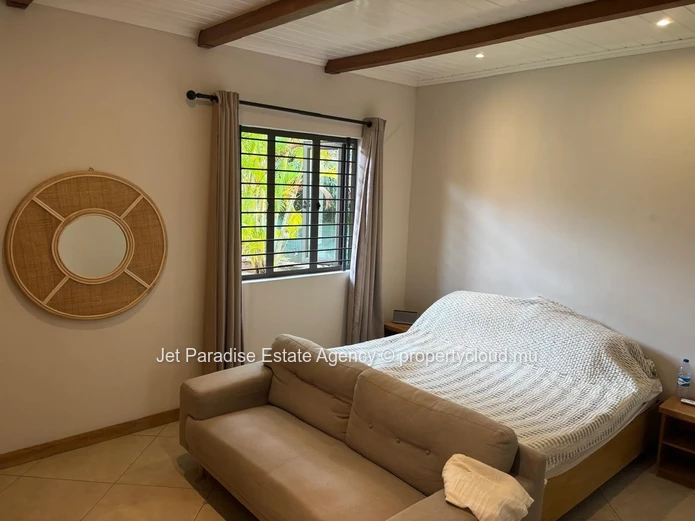 Modern 3-Bedroom Villa with pool