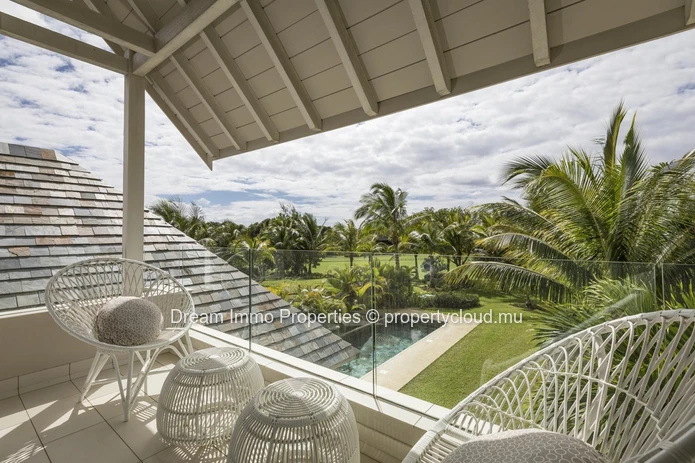 Superb 3 Br Semi-Detached Villa On The Golf In The Anahita Domain