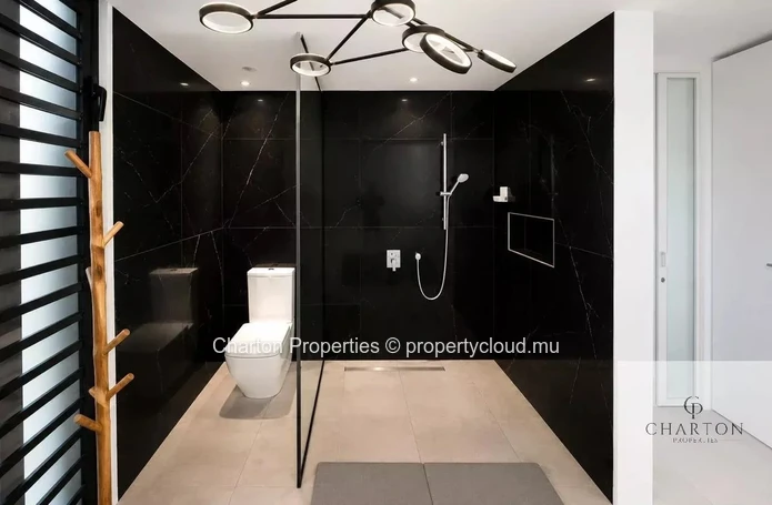 Grand Baie - Appartement d’exception pied dans l'eau accessible aux étrangers