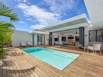 4 Bedroom Villa
