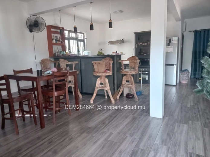 Exquisite Individual House for Rent in Albion