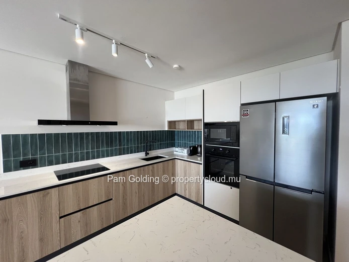 Appartement de 3 Chambres en Bord de Mer avec Piscine Privée à Vendre à l’Île Maurice