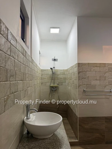 Spacious 4-Bedroom Family Home in Tamarin