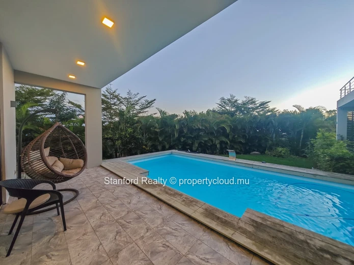 Spacious 4-Bedroom Villa for Rent in a Secure Gated Community - Bagatelle