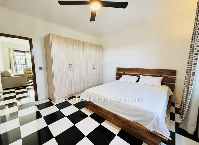 3-Bedroom Flat Overlooking The Garden And Swimming Pool – Near Azuri