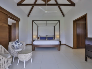 4 Bedroom Villa