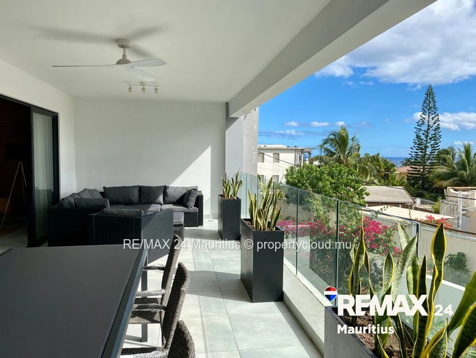 Stylish 3-Bedroom Apartment in the Heart of Tamarin