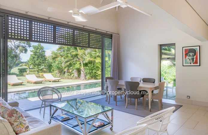 Splendid contemporary villa exquisitely crafted for embracing tropical living