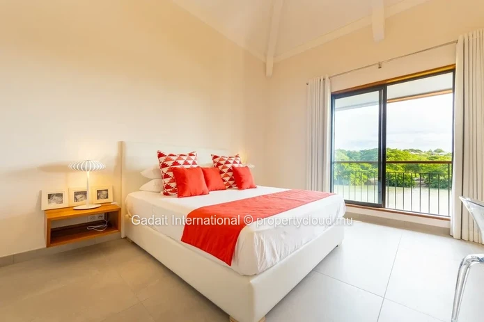Luxury Villa with Private Mooring for Sale | La Balise Marina – Black River