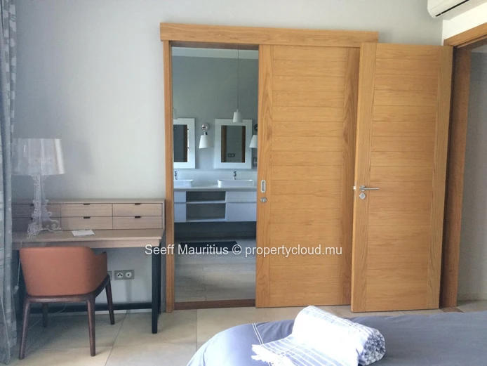 Luxury 5-Bedroom Penthouse for Sale – Foreign Acquisition Allowed