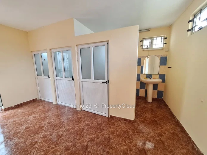 Office - 180m2 - Vacoas - Ref. BU88275LO