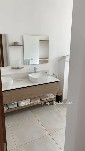 Maison 3 chambres avec piscine à vendre à Grand Baie 206m²