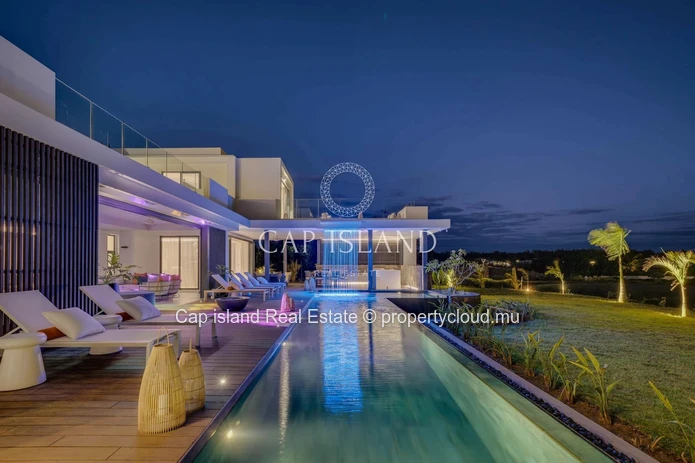 Luxueuse villa 5ch, accès Golf et plage